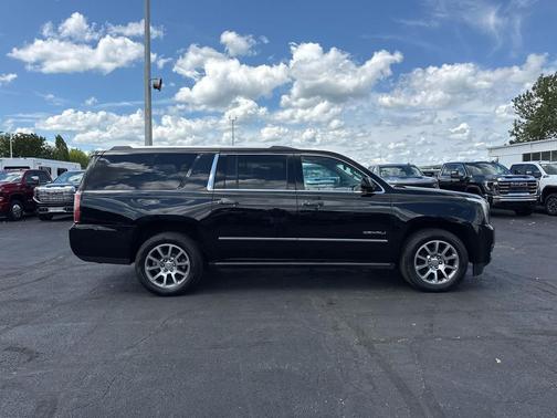 Onyx Black 2017 GMC Yukon XL Denali