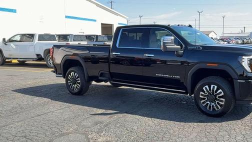 2025 GMC Sierra 3500 Denali