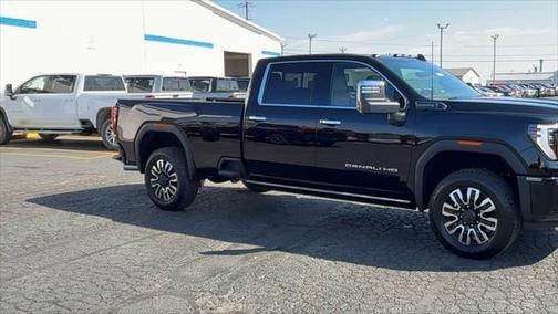 2025 GMC Sierra 3500 Denali