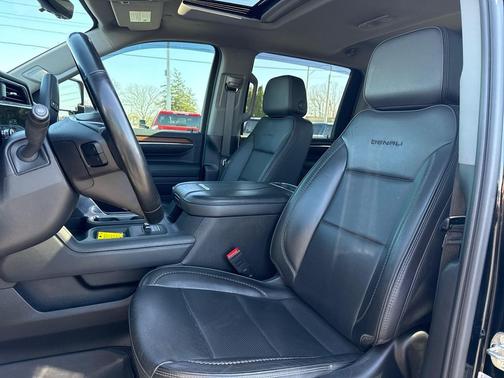 Onyx Black 2024 GMC Sierra 2500 Denali