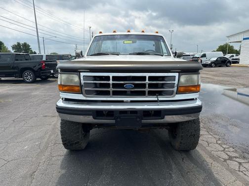 WHITE 1997 Ford F-350 XL Crew Cab