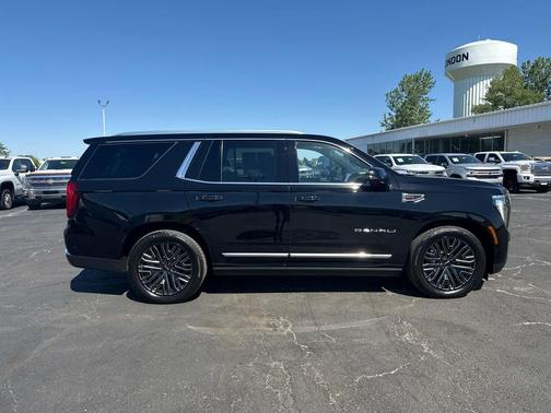 Onyx Black 2025 GMC Yukon Denali