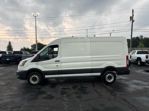 Oxford White 2023 Ford Transit-250 Base