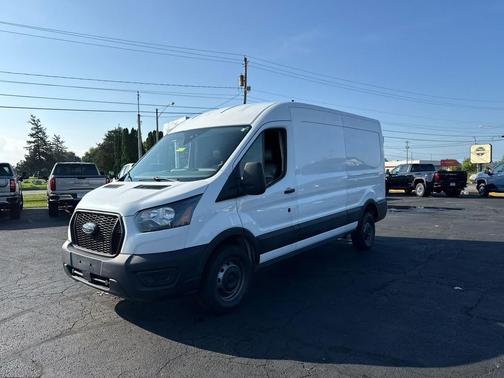 Oxford White 2023 Ford Transit-250 Base