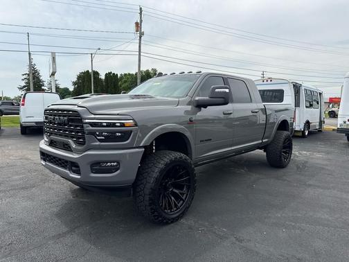 Ceramic Gray Clearcoat 2026 RAM 2500 Limited Mega Cab 4x4 6'4' Box