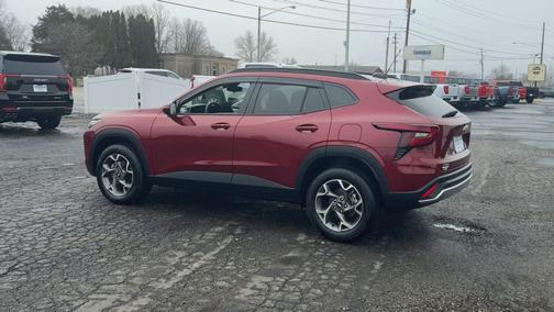 2025 Chevrolet Trax LT