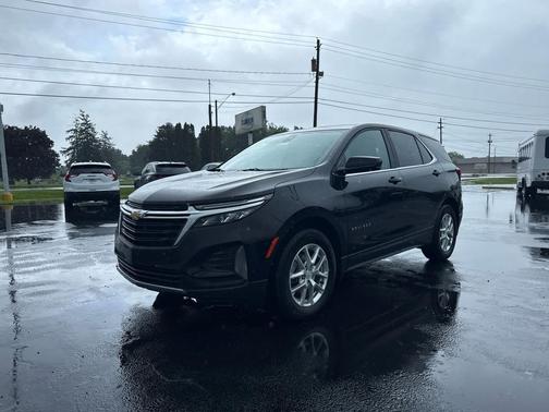 Mosaic Black Metallic 2024 Chevrolet Equinox 1LT