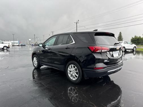 Mosaic Black Metallic 2024 Chevrolet Equinox 1LT