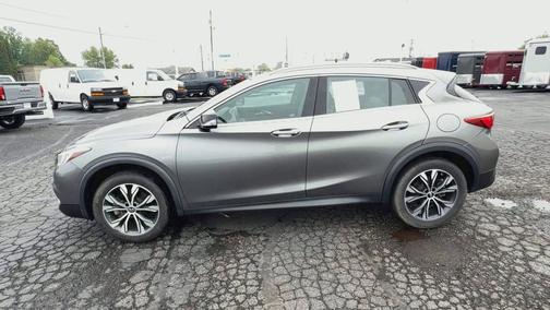 2019 INFINITI QX30 LUXE