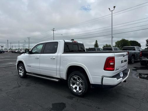 Bright White Clearcoat 2025 RAM 1500 Big Horn/Lone Star