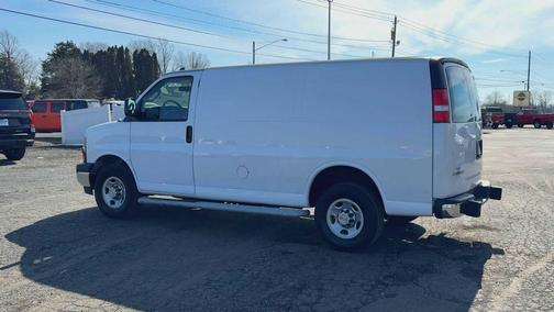 Summit White 2024 Chevrolet Express 2500 LT
