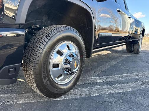 2026 Chevrolet Silverado 3500 High Country