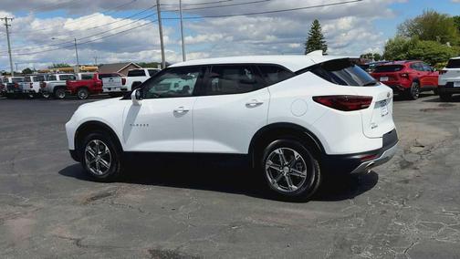 Summit White 2025 Chevrolet Blazer 2LT