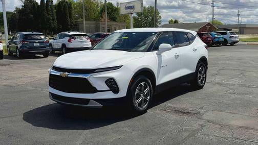 Summit White 2025 Chevrolet Blazer 2LT