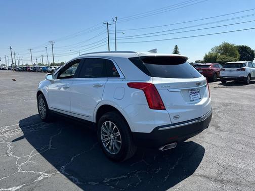 Crystal White Tricoat 2019 Cadillac XT5 Luxury