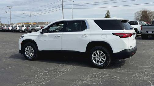 Summit White 2023 Chevrolet Traverse LS
