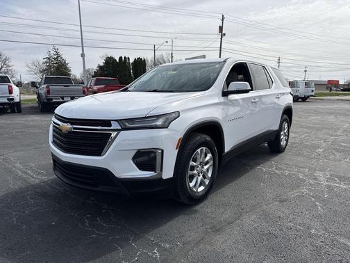 2023 Chevrolet Traverse LS