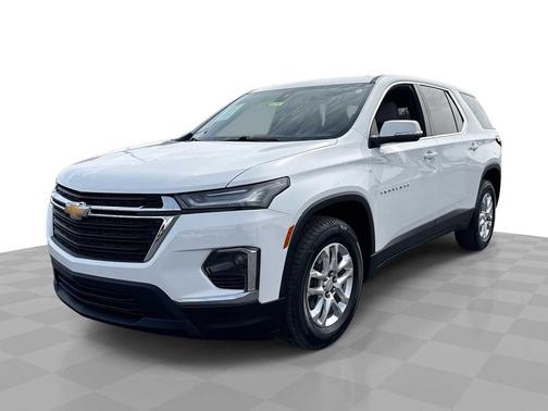 Summit White 2023 Chevrolet Traverse LS