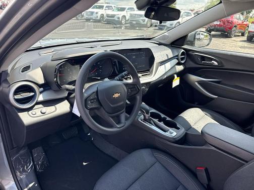 Sterling Gray Metallic 2026 Chevrolet Trax LS