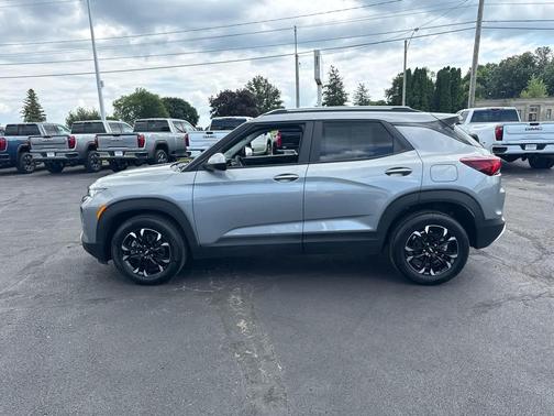 Sterling Gray Metallic 2023 Chevrolet Trailblazer LT