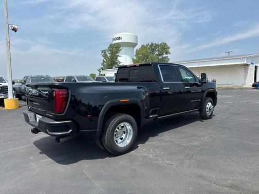 Onyx Black 2026 GMC Sierra 3500 Denali