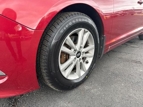 Venetian Red 2016 Hyundai SONATA SE