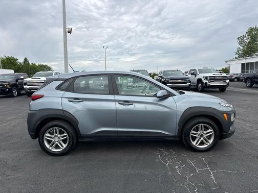 Sonic Silver 2020 Hyundai KONA SE