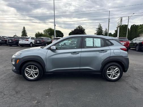 Sonic Silver 2020 Hyundai KONA SE