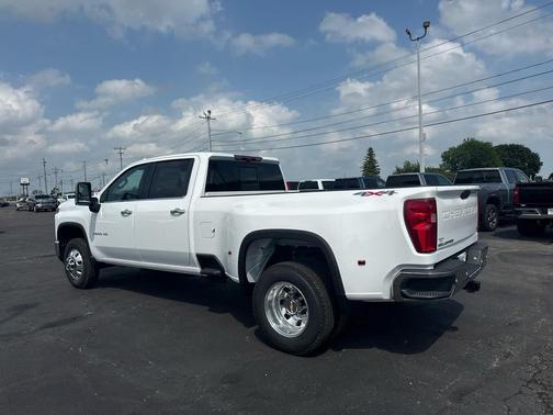 Summit White 2026 Chevrolet Silverado 3500 LTZ