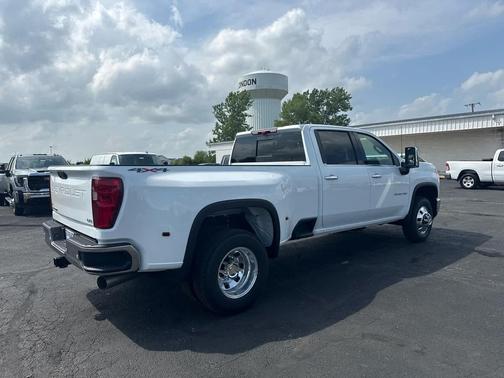 Summit White 2026 Chevrolet Silverado 3500 LTZ