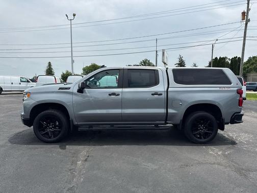 Sterling Gray Metallic 2024 Chevrolet Silverado 1500 LT Trail Boss