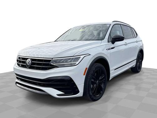 Pure White 2022 Volkswagen Tiguan 2.0T SE R-Line Black 4MOTION