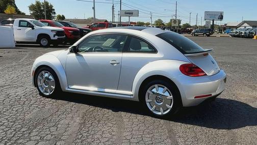 2016 Volkswagen Beetle 1.8T SEL