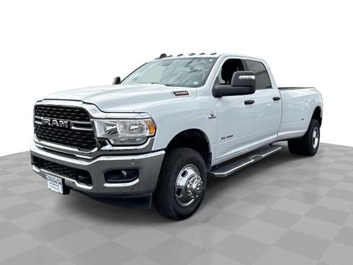 2024 RAM 3500 Big Horn Crew Cab 4x4 8' Box