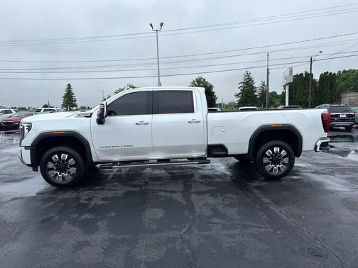 White Frost Tricoat 2024 GMC Sierra 2500 Denali