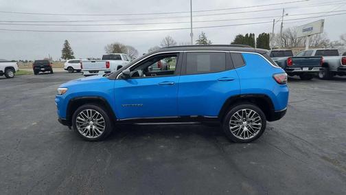 Hydro Blue Pearlcoat 2024 Jeep Compass Limited