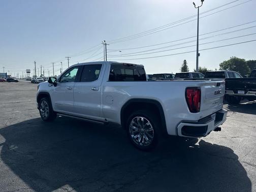 White Frost Tricoat 2025 GMC Sierra 1500 Denali