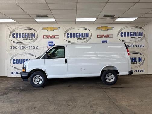 2025 Chevrolet Express 2500 RWD 2500 Regular Wheelbase WT