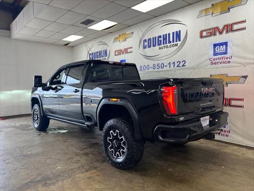 Onyx Black 2024 GMC Sierra 2500 AT4X