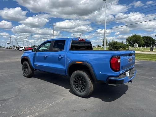 Rapids Metallic 2026 GMC Canyon Elevation
