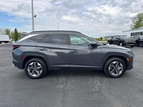 Ecotronic Gray 2025 Hyundai TUCSON SEL