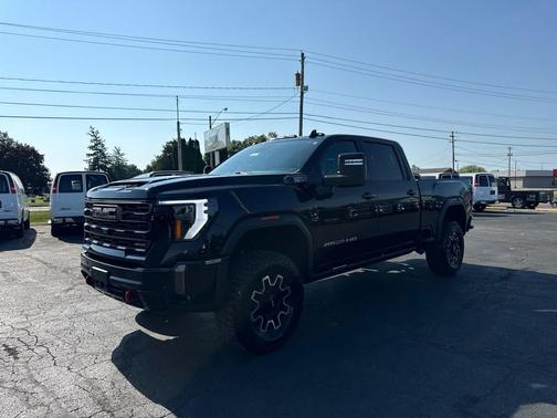Onyx Black 2024 GMC Sierra 2500 AT4X