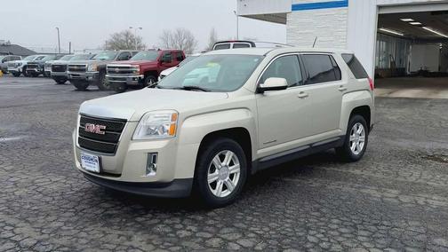 Champagne Silver Metallic 2015 GMC Terrain SLE-1