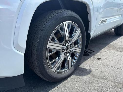 Wind Chill Pearl 2024 Toyota Sequoia Capstone