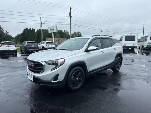 Quicksilver Metallic 2019 GMC Terrain SLE
