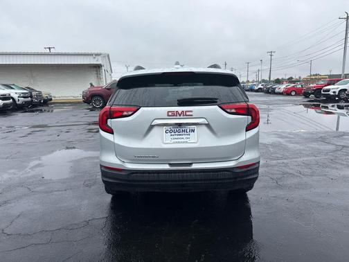 Quicksilver Metallic 2019 GMC Terrain SLE