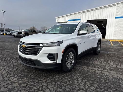 2023 Chevrolet Traverse LT Leather