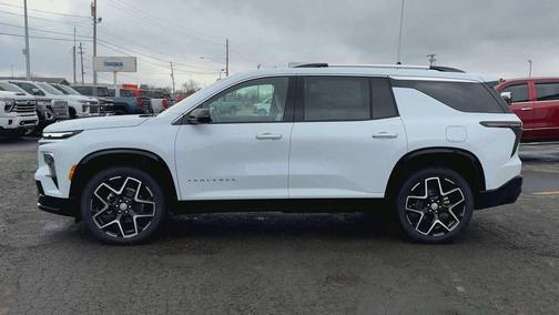 Polar White Tricoat 2026 Chevrolet Traverse High Country