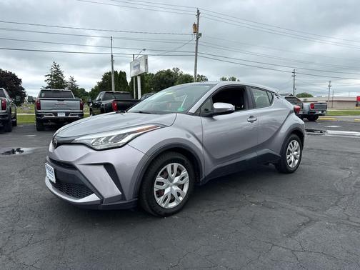 Silver Knockout Metallic 2020 Toyota C-HR LE