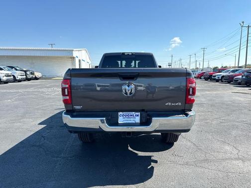 Granite Crystal Metallic Clearcoat 2024 RAM 2500 Tradesman Crew Cab 4x4 8' Box